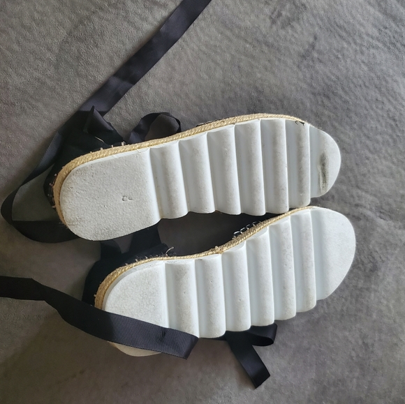 Black Sandles - Picture 2 of 2